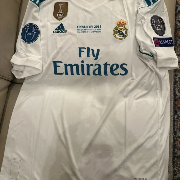 2017/18 Real Madrid HomeJersey #7 RONALDO LARGESlim FitSoccer Champions League